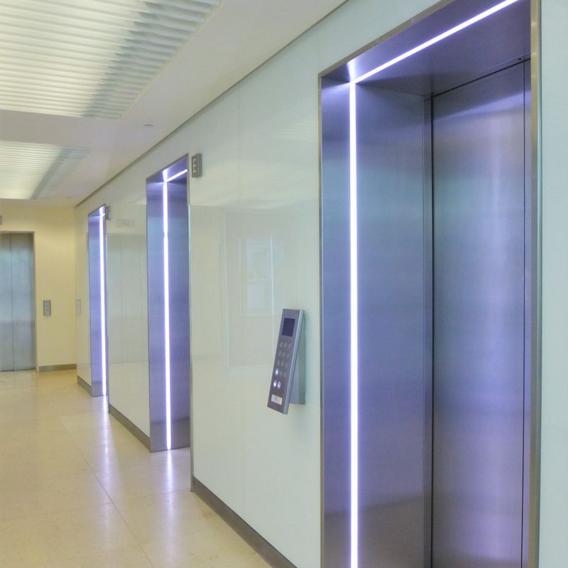 2 Snowhill — photograph 5